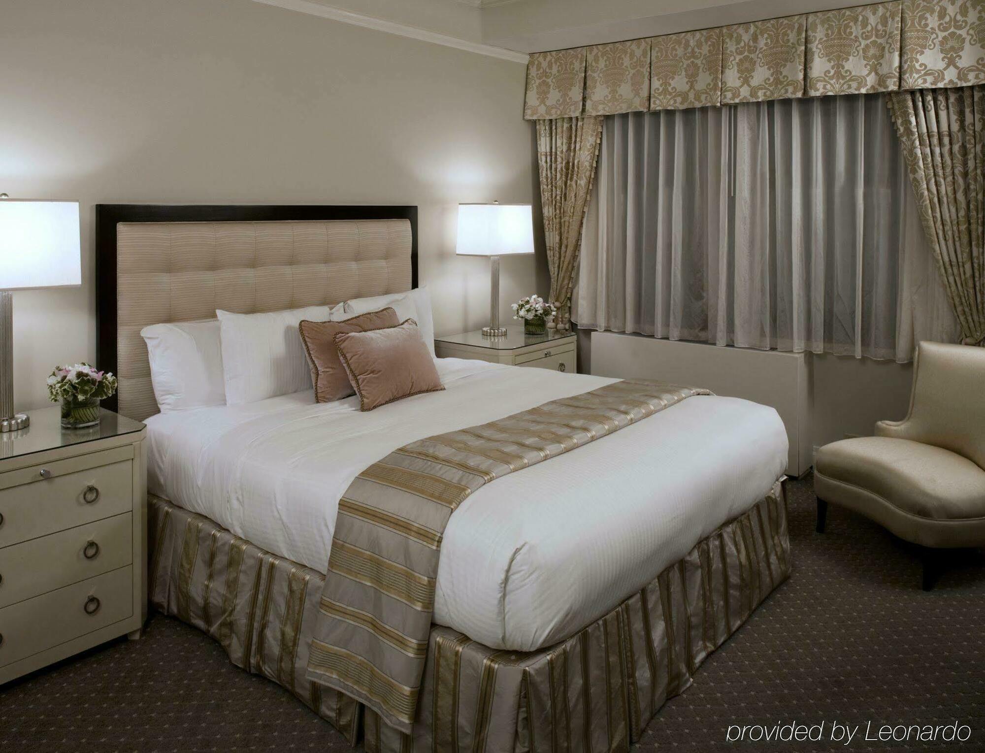 Hotel Warwick New York Zimmer foto
